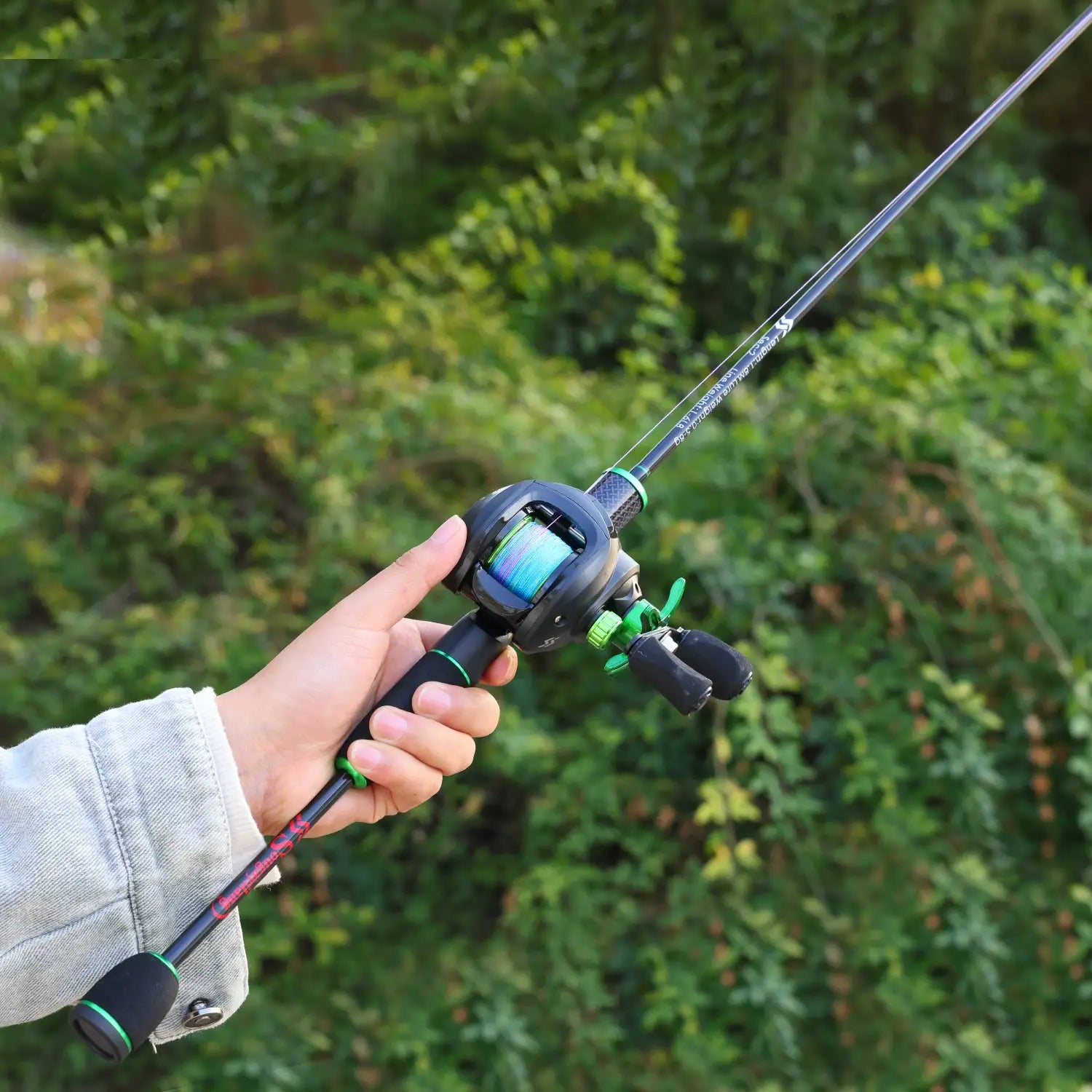 Sougayilang Professional Fishing Rod with Ultra Light and High Carbon Material EVA Comfortable Grip Enjoying the Fun of Fishing
